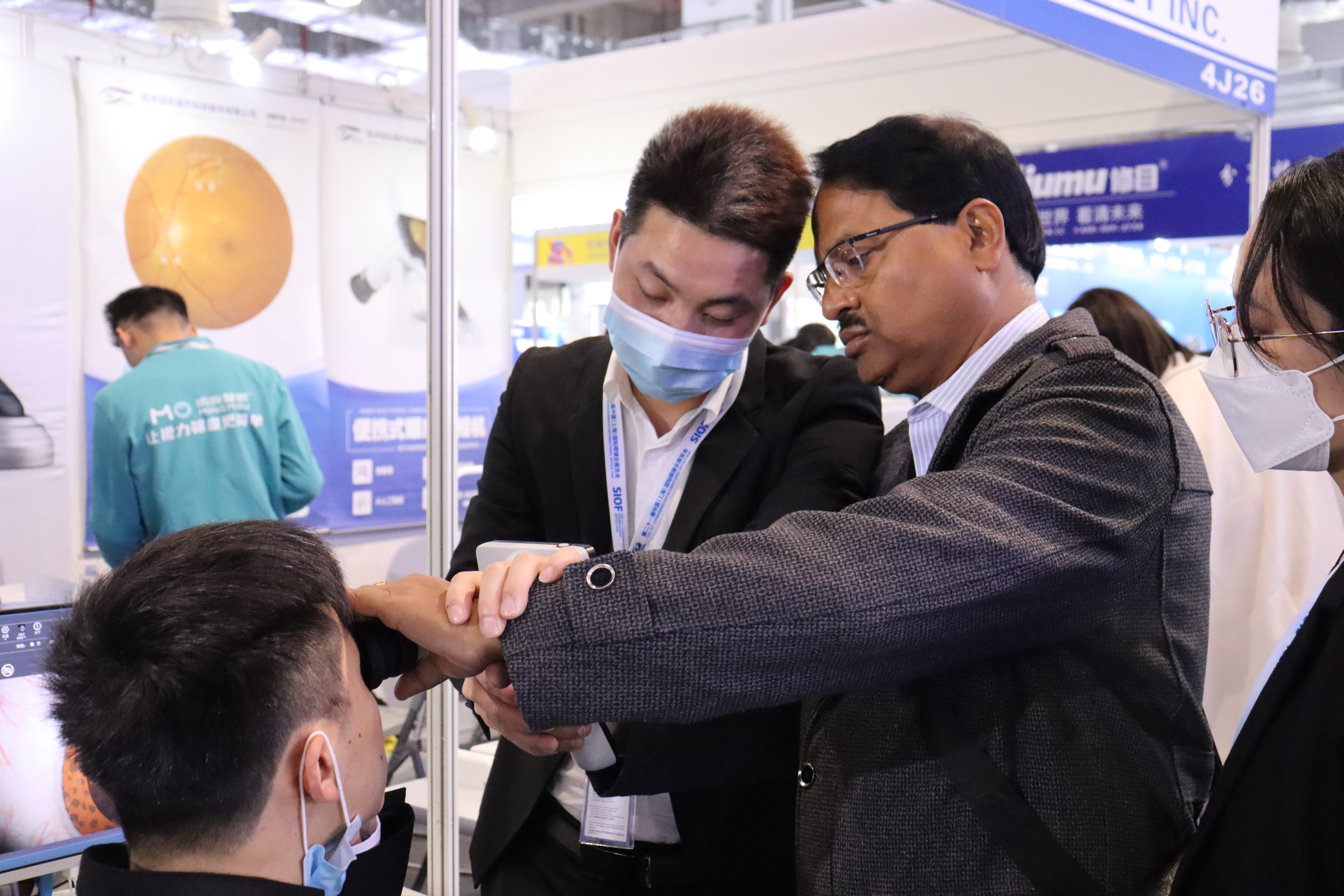 久久久久亚洲av无码专区蜜芽