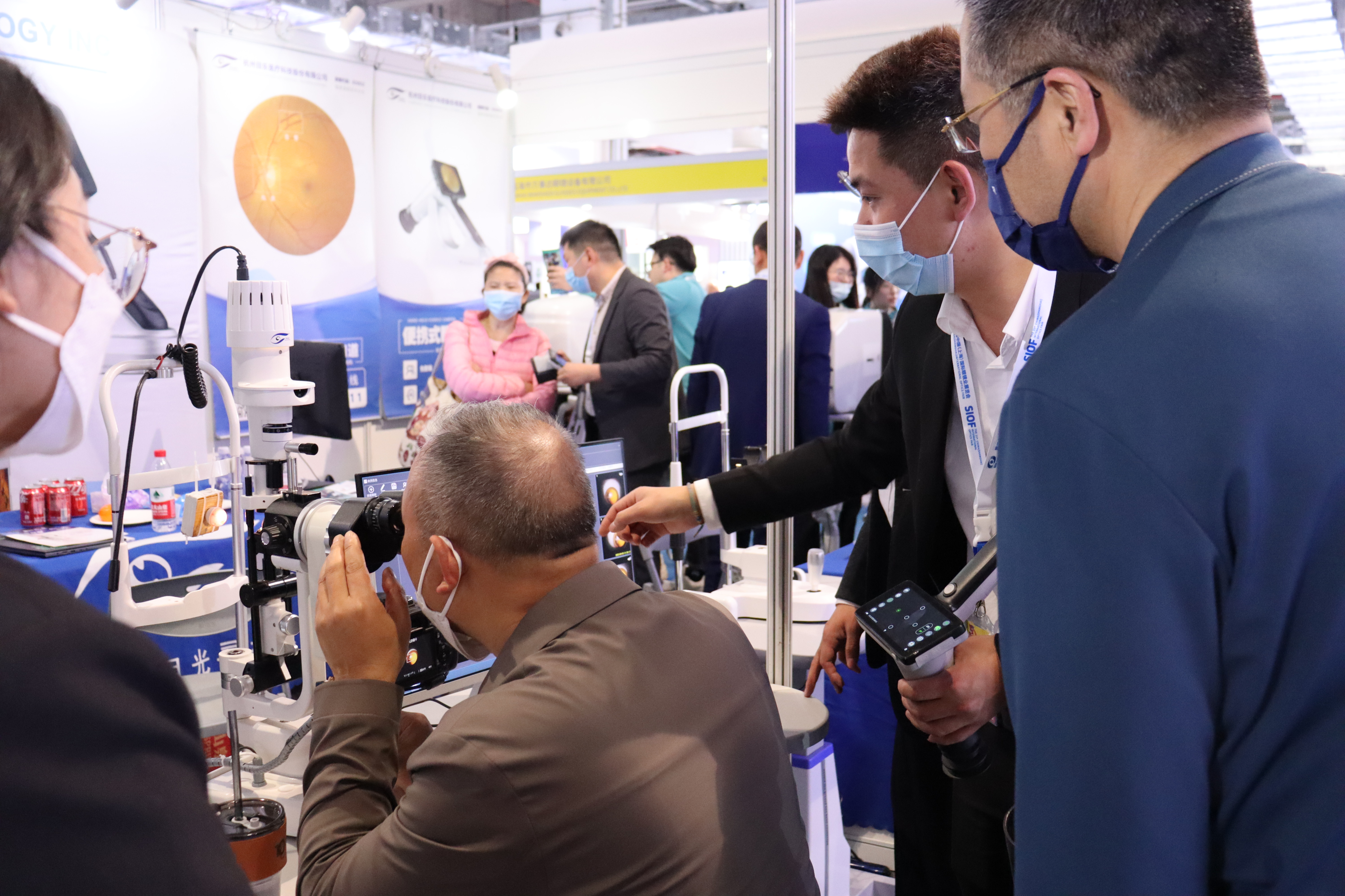 久久久久亚洲av无码专区蜜芽