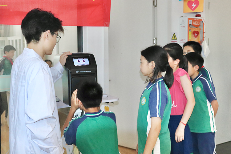 久久久久亚洲av无码专区蜜芽